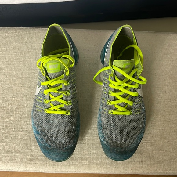 Nike Vaps - Picture 1 of 2